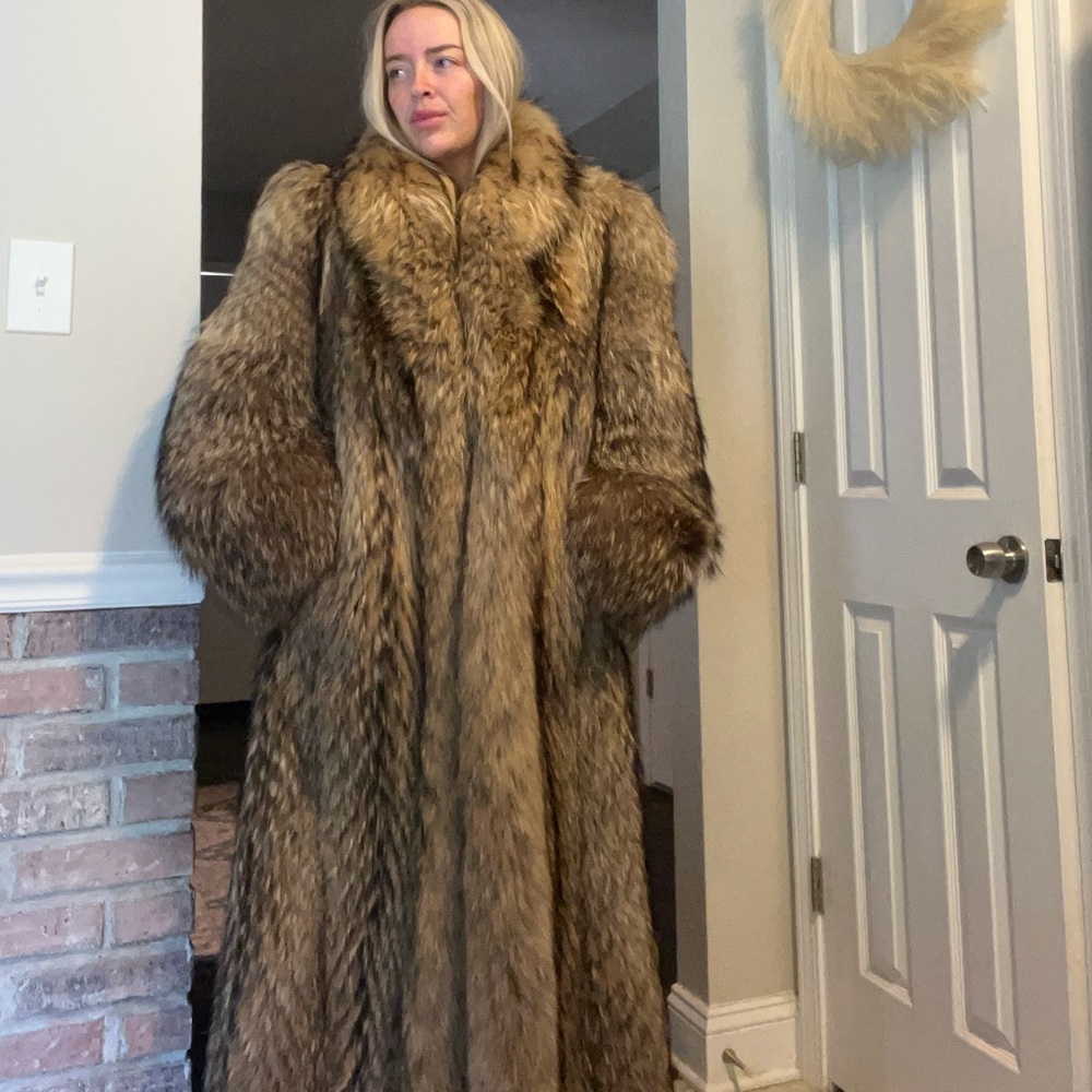 Real raccoon Tanuki fur coat